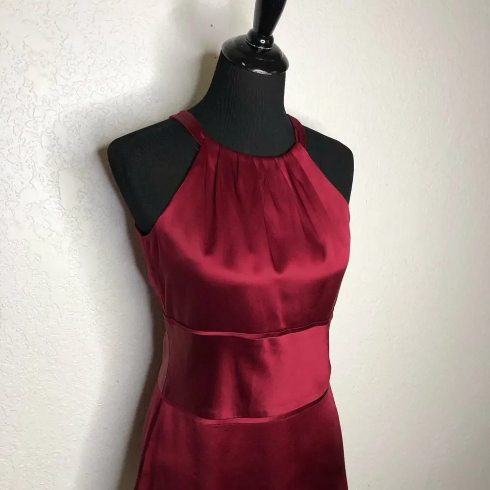 Ann Taylor red wine satin peplum sleeveless top size 4